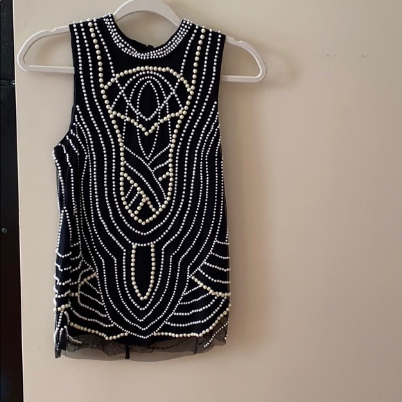 Moulinette Soeurs Tops - Gorgeous pearl top!